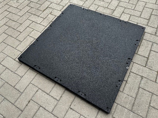 “FitUltra TURF”-100x100x2cm schwarz – Bodenschutzmatte inkl. 4 Verbinder - Image 10