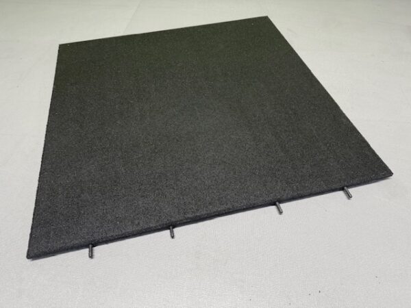 “FitPro-100x100x3″cm schwarz – Fitness- & Bodenschutzmatte inkl. 4 Verbinderpins - Image 5