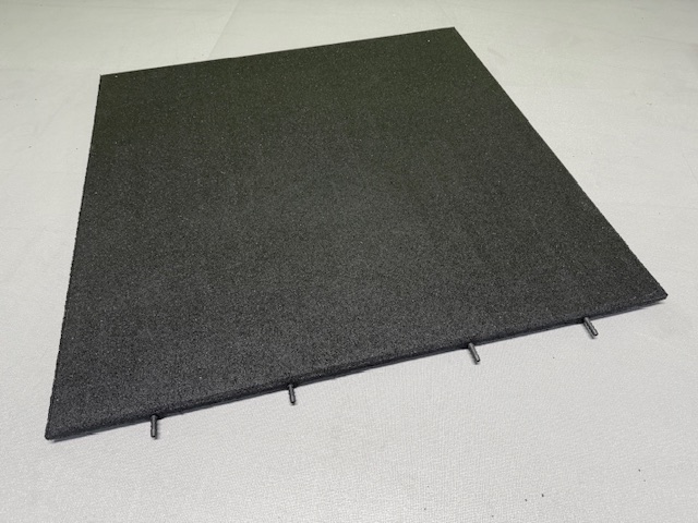 “FitPro-100x100x3″cm schwarz – Fitness- & Bodenschutzmatte inkl. 4 Verbinderpins - Image 6