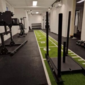 “FitPro-100x100x3″cm schwarz – Fitness- & Bodenschutzmatte inkl. 4 Verbinderpins - Image 31