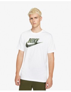 ESSENTIAL CAMO GRAPHIC T-SHIRT