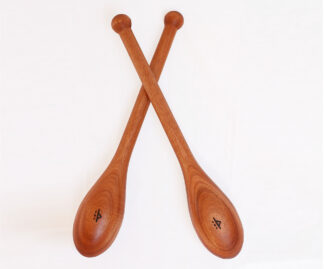 Teardrop Indian Clubs 550g – sapele - BMF BodyMindFit circular fitness tools