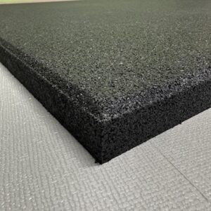 “FitPro-100x100x3″cm schwarz – Fitness- & Bodenschutzmatte inkl. 4 Verbinderpins - Image 29