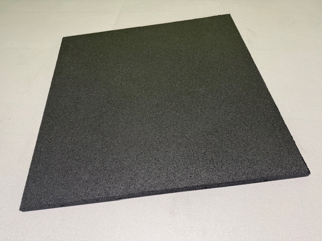 “FitPro-100x100x3″cm schwarz – Fitness- & Bodenschutzmatte inkl. 4 Verbinderpins - Image 14