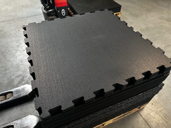 10mm Fitness- & Bodenschutz- “Puzzlematte-Ecke” 956x956x10mm schwarz - Image 5